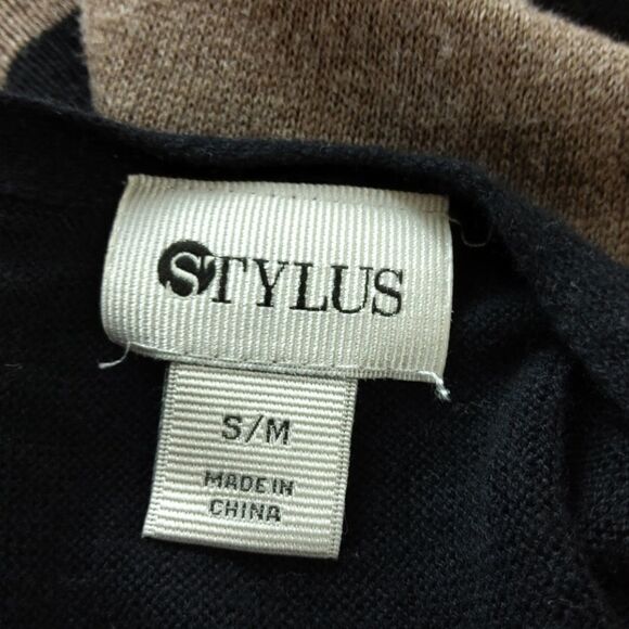 Stylus button front black & taupe shark bite cape - Picture 9 of 9